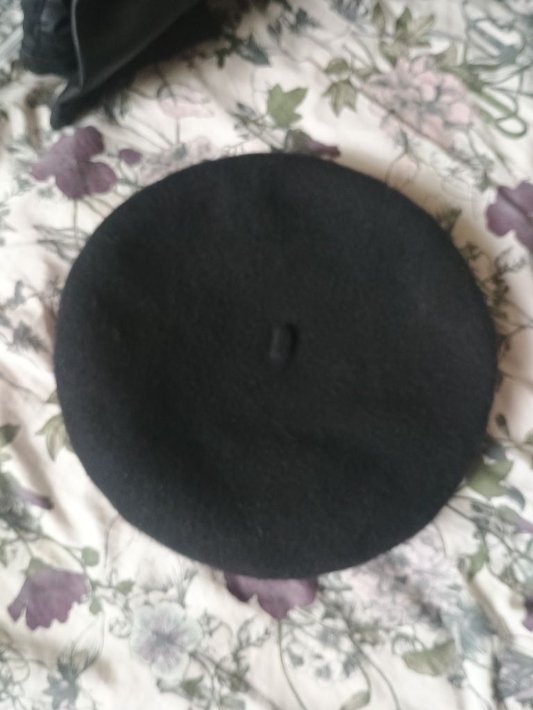Beret młodzieżowy