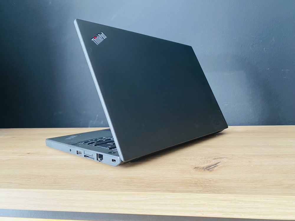 Laptop Lenovo x260 i5-6300u 8 GB / 256 GB SSD