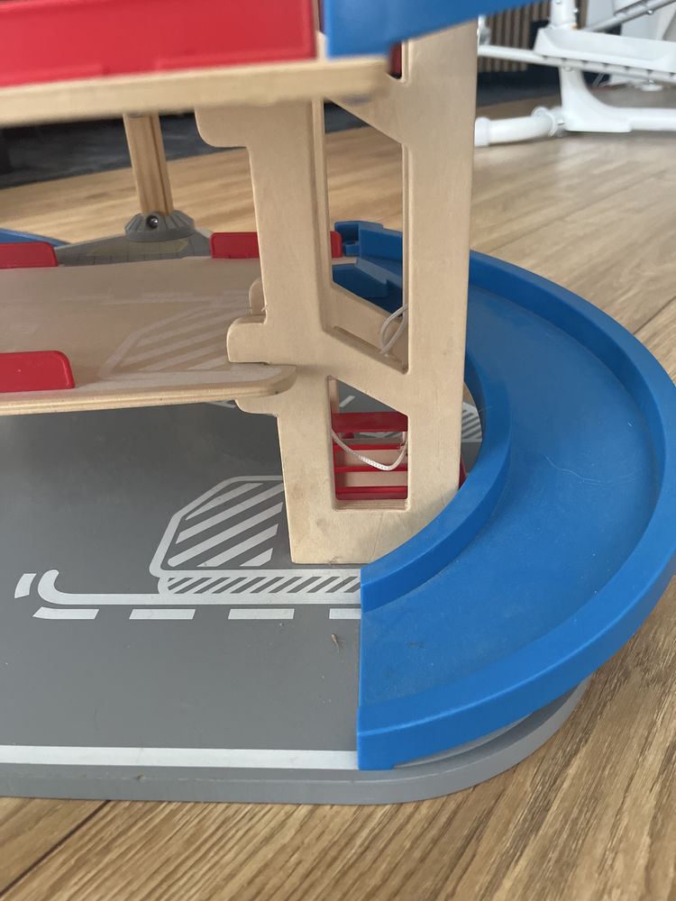 Parking zjeżdżalnia garaż playtive dla samochodów lidl