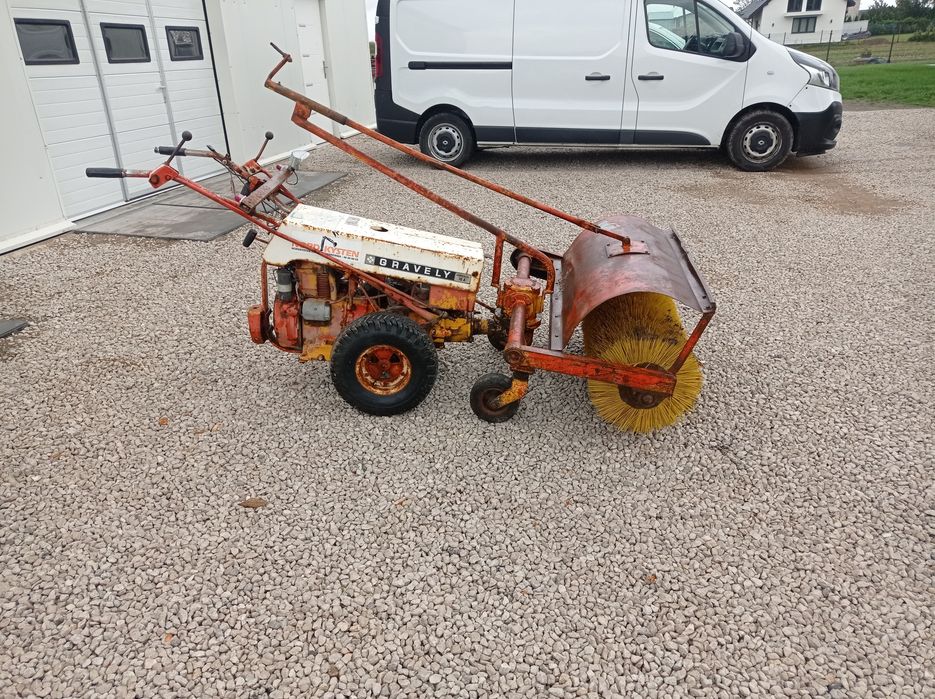 Traktorek Dzik GRAVELY traktorek jednoosiowy Zamiatarka Sprawny Kohler