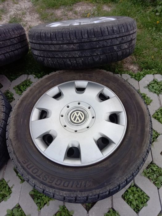Продам шини з дисками оригінал Ваґ груп вольцваген шкода ауді195.65р15