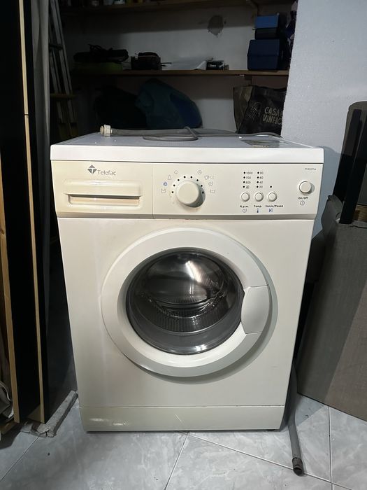 Maquina de Lavar Roupa usada