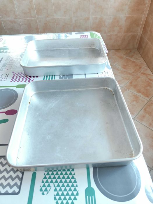 Tabuleiros em alumínio para forno