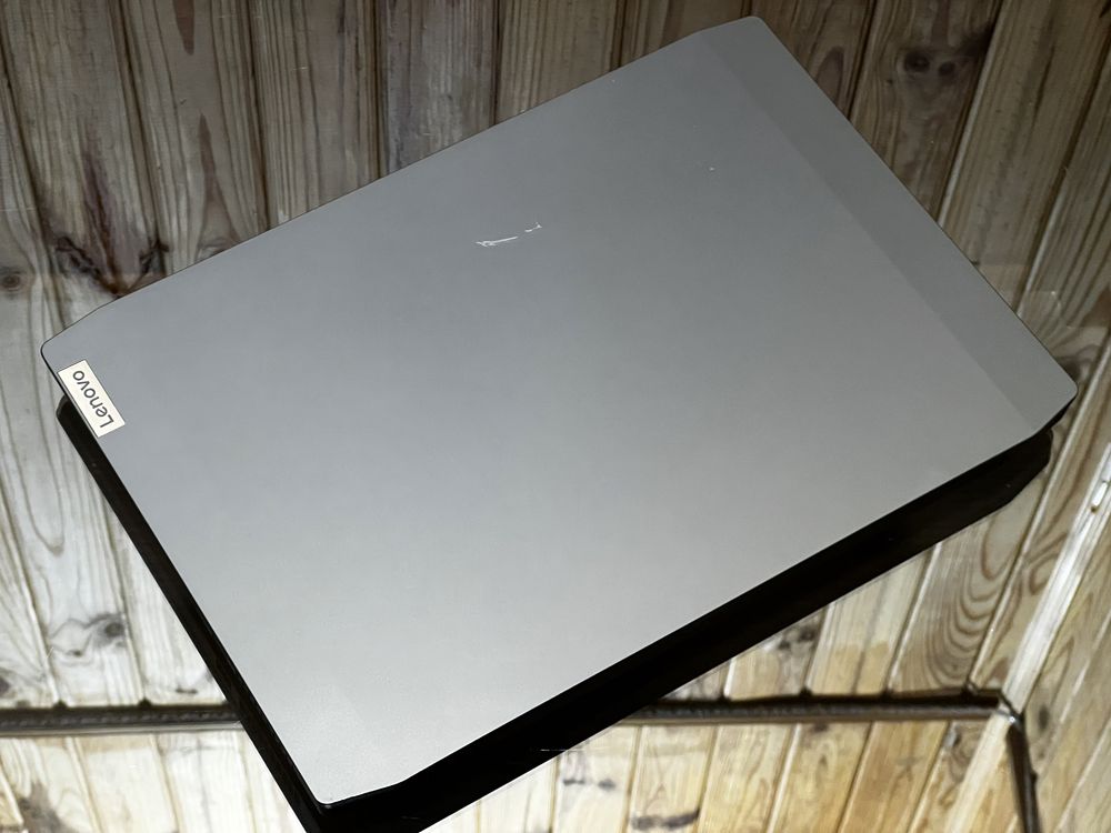 Lenovo Ideapad Gaming 15, GTX1650, 16ram, Core I5 10th