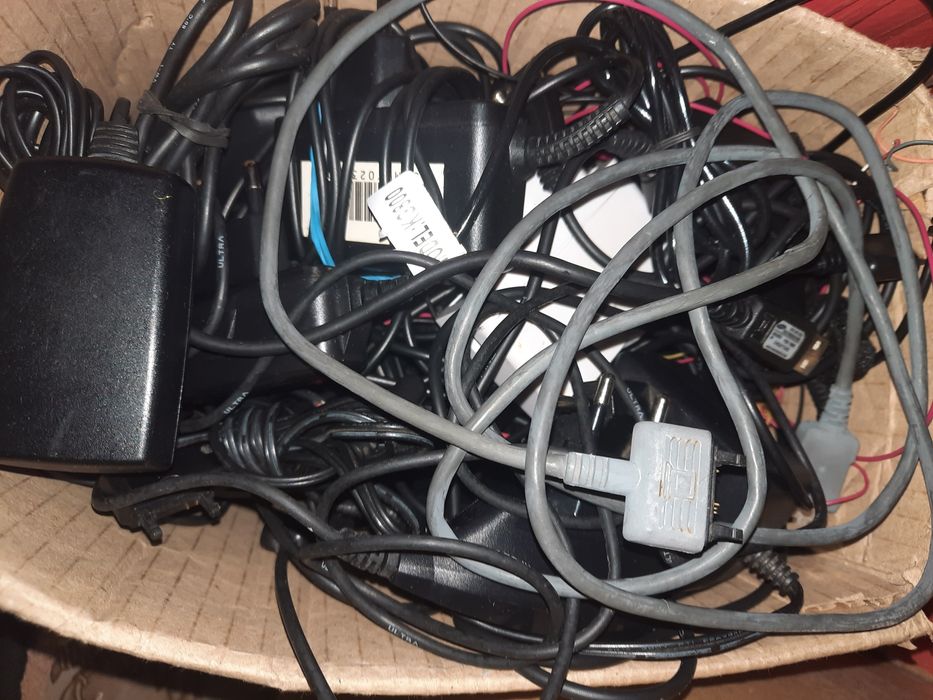 Зарядка до телефону Samsung,  Sony, Motorola, Siemens