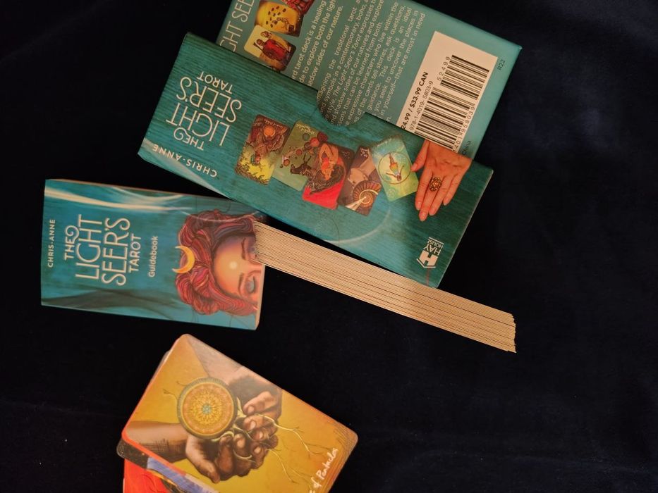 Карты таро "Светлого провидца" оригинал, автор  Chris -Anne, производс
