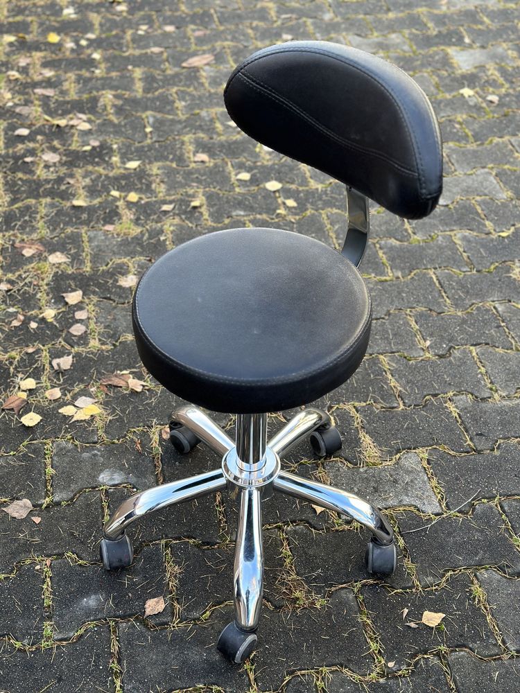 twist taboret obrotowy z oparciem