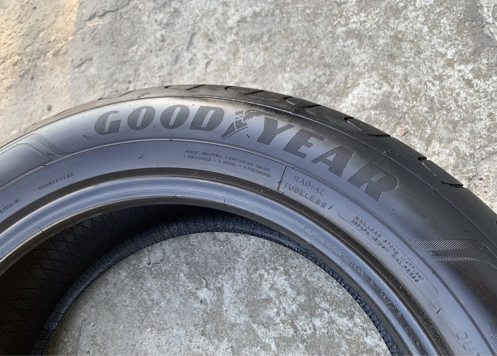 Шини Goodyear EfficientGrip Performance 2 215/55 R17 2023 рік