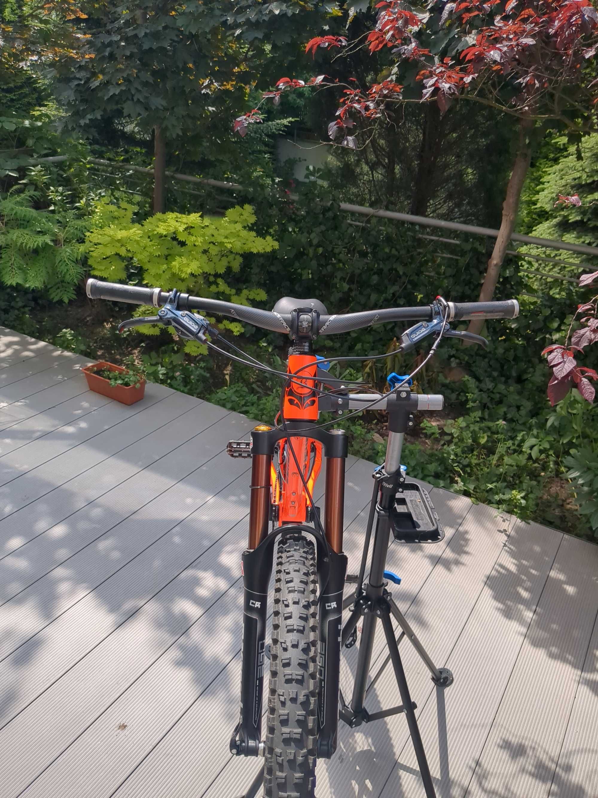 Rower Full Banshee Rune V2 rozmiar M