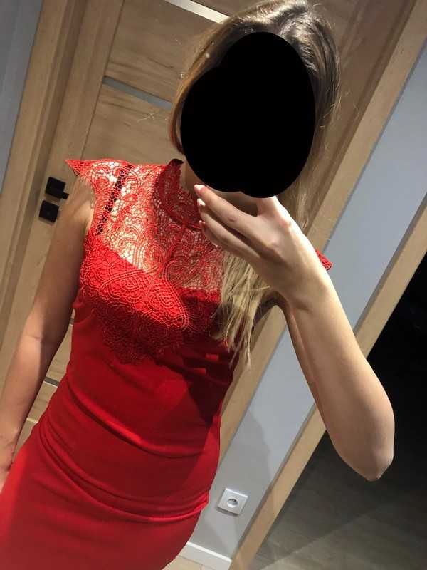 Sprzedam czerwona sukienkę z koronką