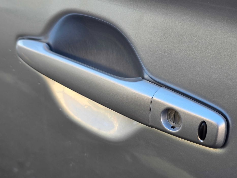 Продам свой Mitsubishi Outlander 2.4л ( ОФИЦИАЛ,  МАКС. КОМПЛЕКТАЦИЯ )