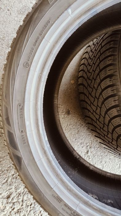 Opony zimowe 235/50r19 Falken 103 V XL używane 4szt