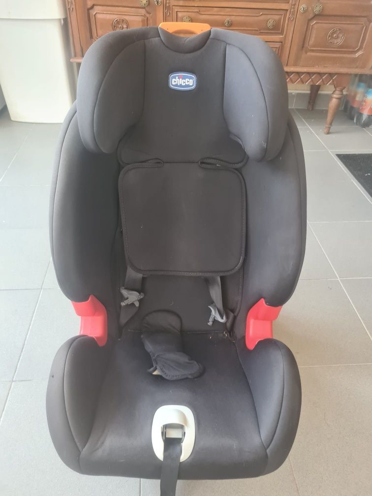 Vendo duas cadeiras auto da Chicco