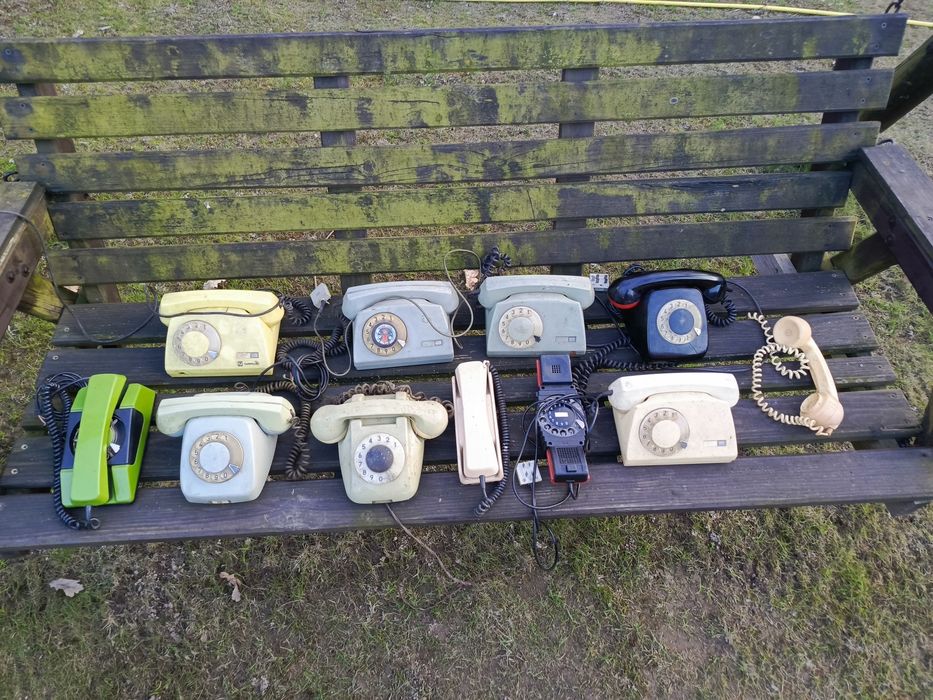 Stare telefony z PRL-u  komplet