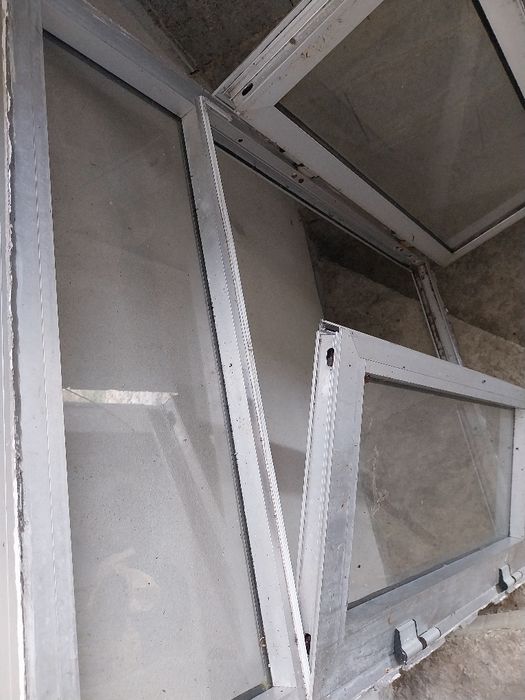 4 Janelas de alumínio