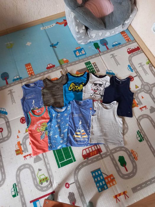 Zestaw 9 szt. koszulek na ramiączkach w rozmiarze 92