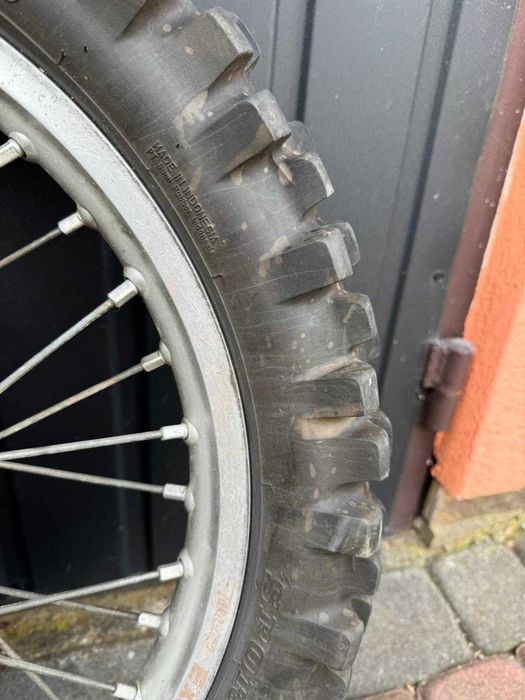 kolo tyl tylne koło kompletne 19 tarcza zebatka suzuki rm 125 / 250