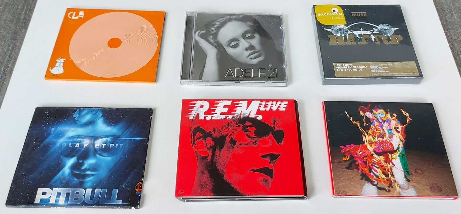 Vários CDs e DVD de Música