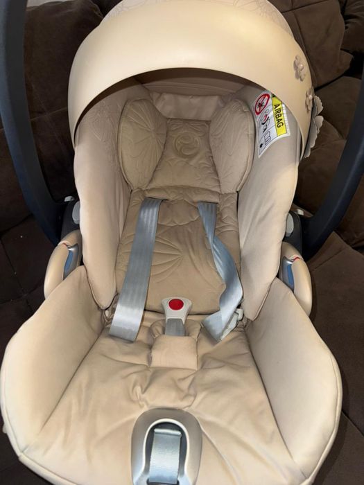 Автокрісло Cybex Cloud T Simply Flowers Beige