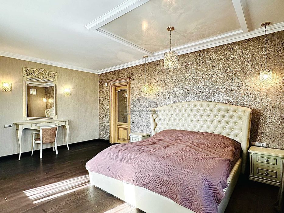 Ексклюзив! Будинок 380 м2 з басейном, 7 соток, Святошино HN