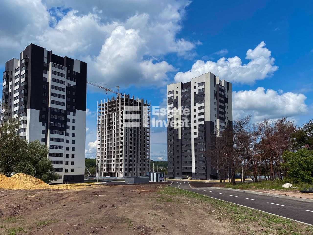 Продам 3 к. квартиру в ЖК Оазис, вул. Героїв Праці, 1, будинок 3.