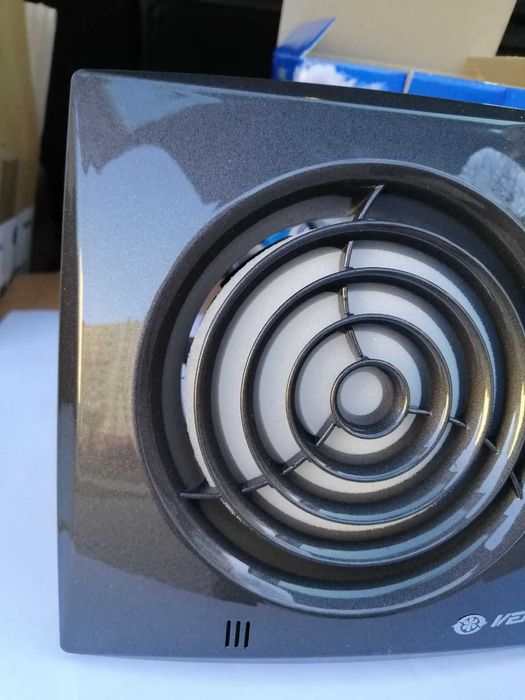 Вентилятор ВЕНТС Квайт 100 чорний сапфір