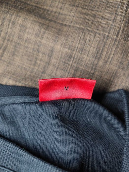 Мужской черный свитшот , кофта hugo boss (М -Л)