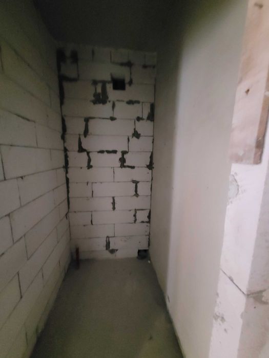 Продаж 2к Очеретяна  5/7ц новобуд зданий 61м 75тис