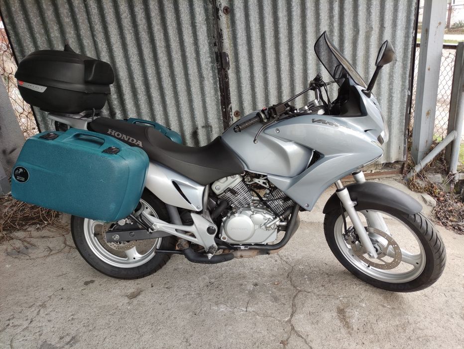 Honda XL 125 Varadero kat B wtrysk pełne wyposażenie RATY Transport