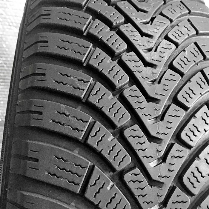 Шини Б/в 215.65.17 пара Falken 7мм