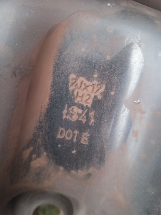 Продам металічні структурні диски з зимовою резиною  R17