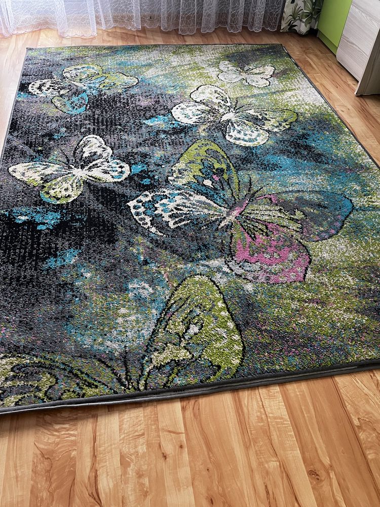 Dywan szary wym. 160x220 cm.