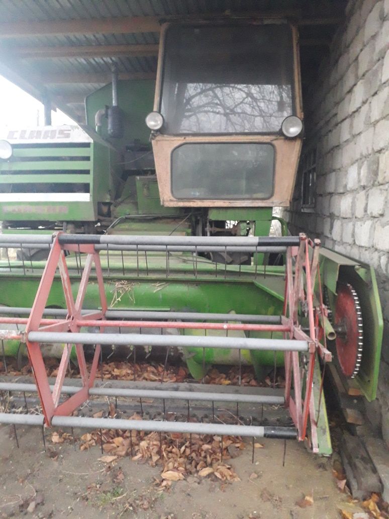 Продам комбаєн  CLAAS CORSAR