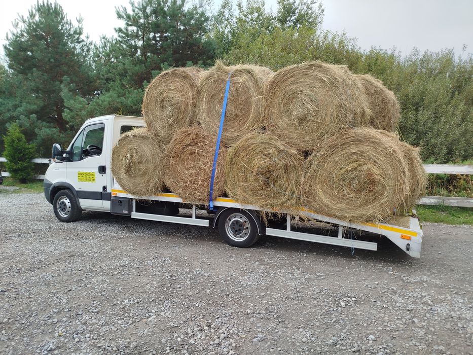 Siano baloty transport