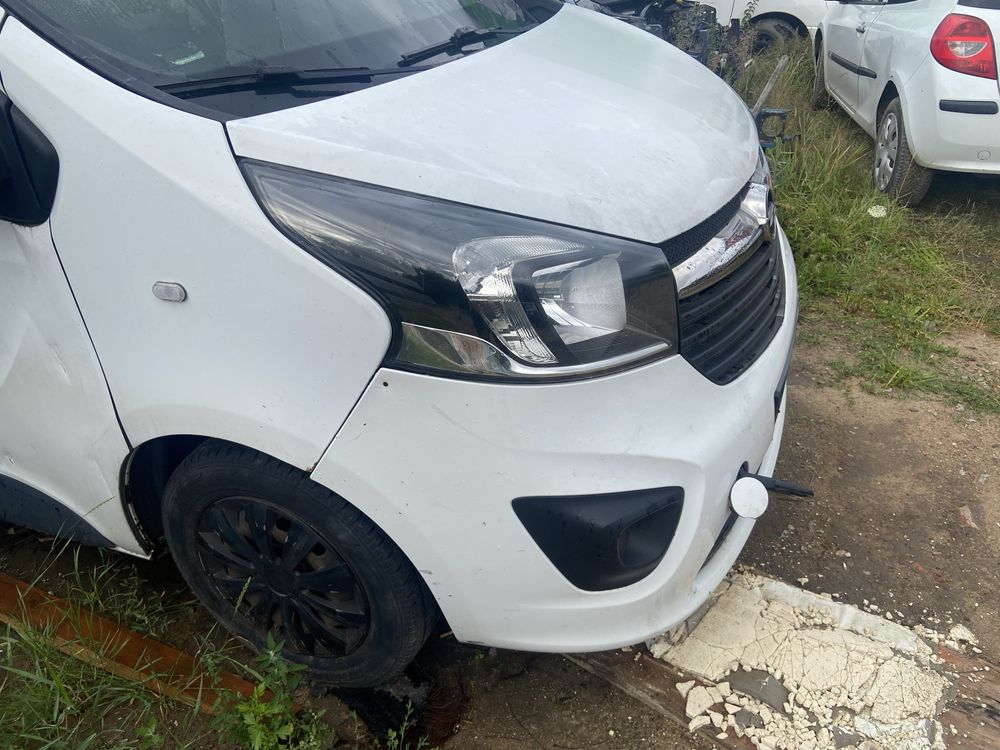 Kompletny przod opel vivaro