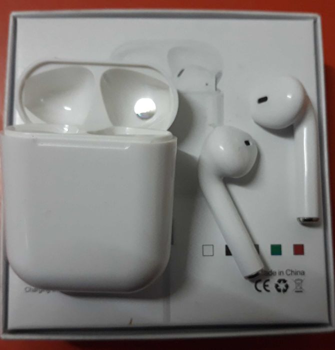 Auriculare Bluetooth i12 TWS