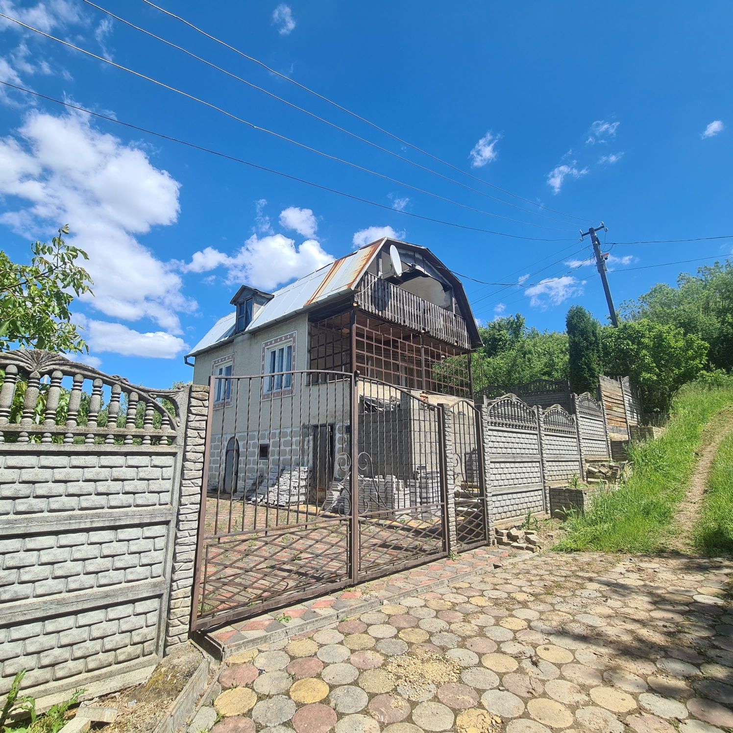 Продається дачний будинок в м.Берегове 1700м від Жайворонку