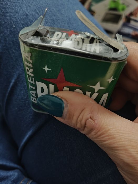 Płaska  bateria już czasu ,