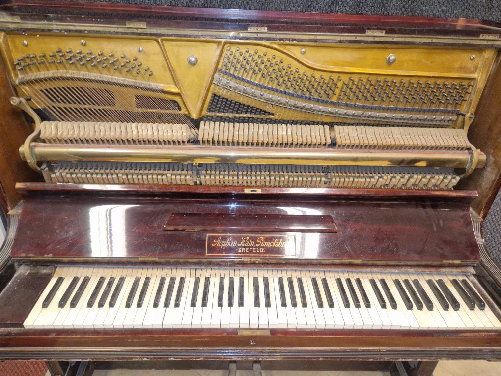 Stare pianino EREFELD