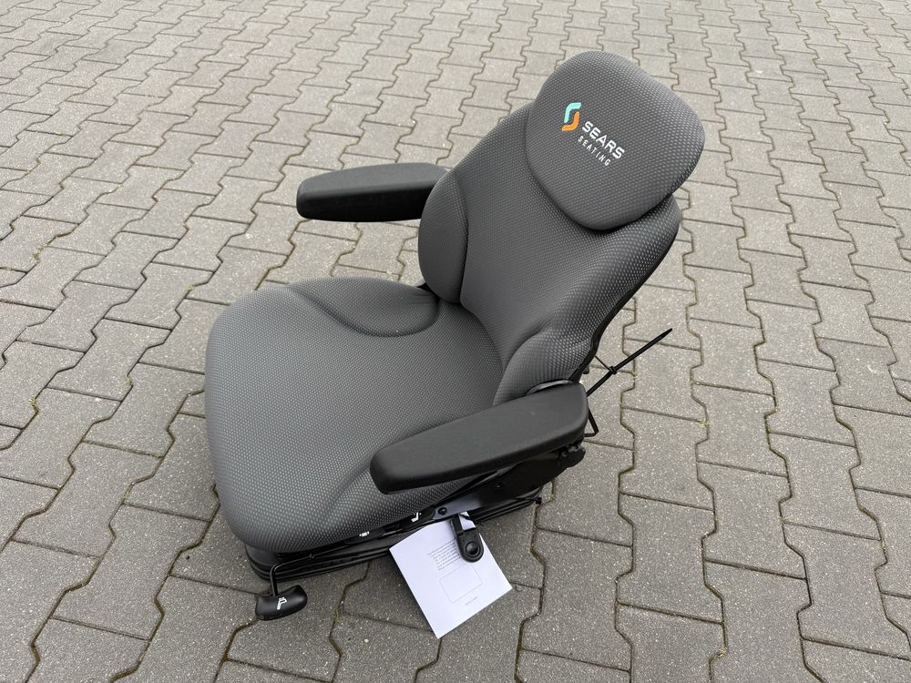Siedzenie pneumatyczne Sears nowe CNH fotel kierowcy pompowany