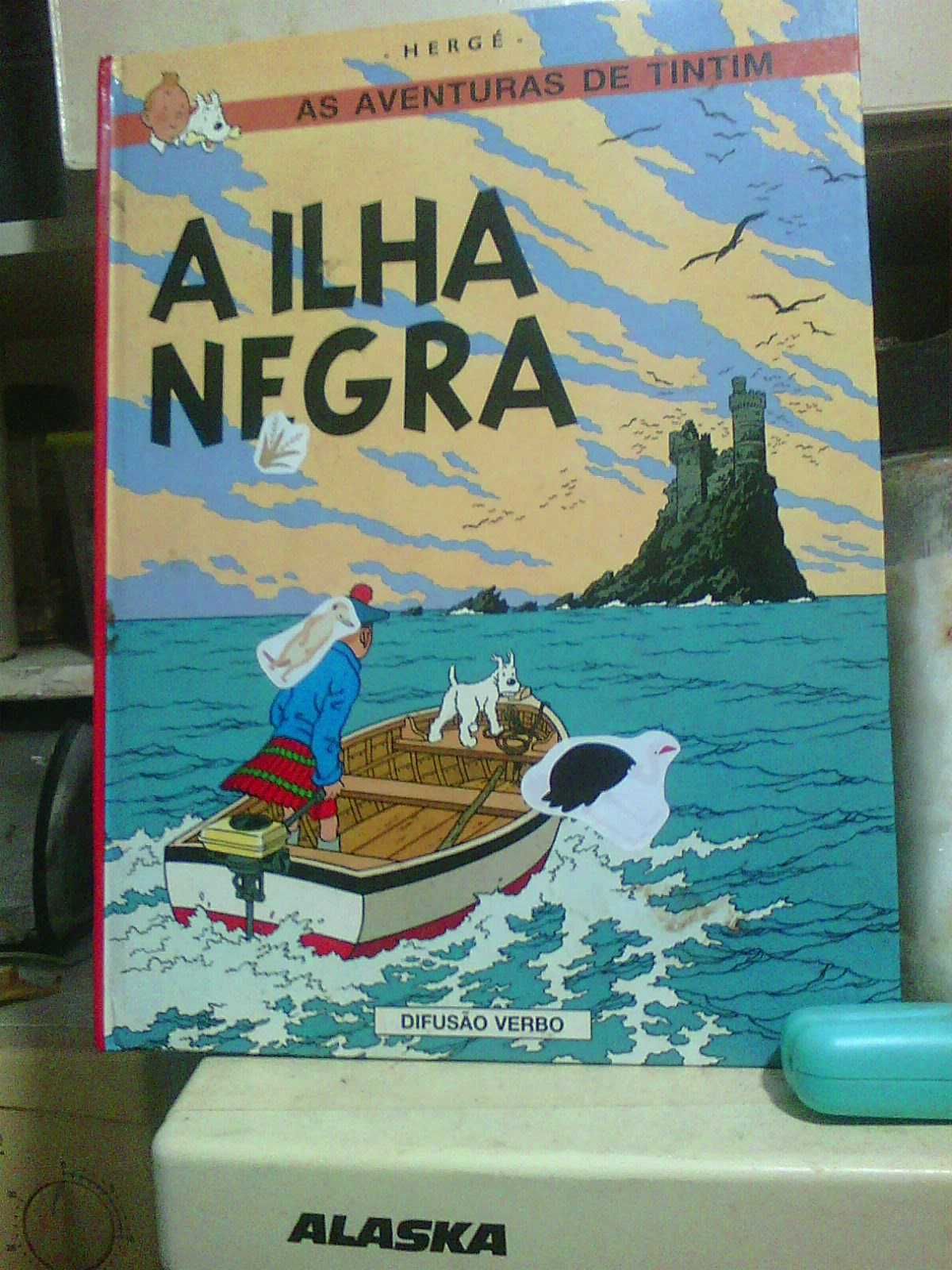 Livro Aventuras de Tintim As a Ilha Negra de Herge (Capa Dura)