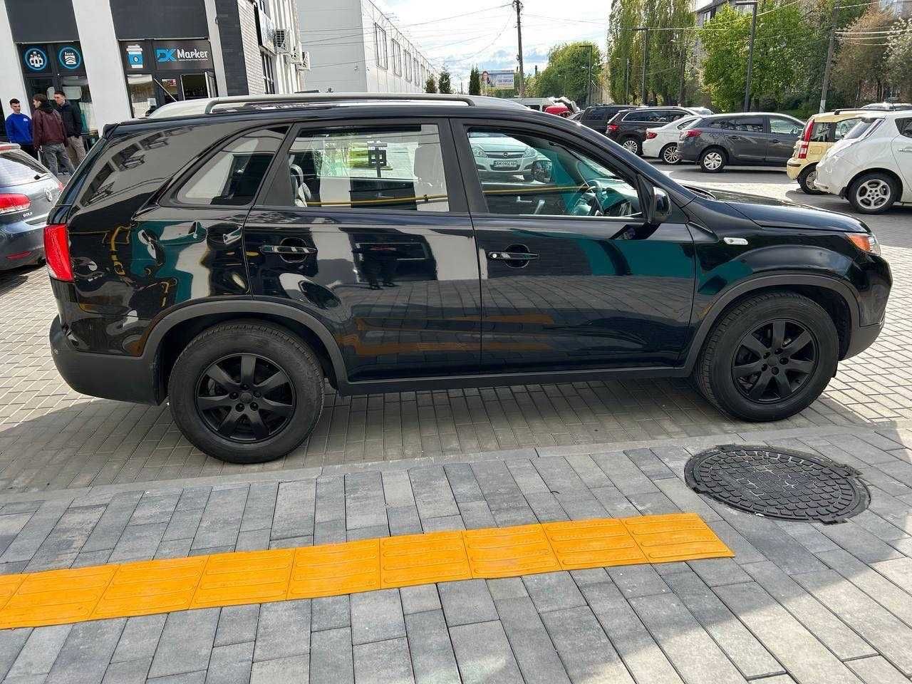 Продам KIA Sorento 2.2 праворука в наявності в Києві