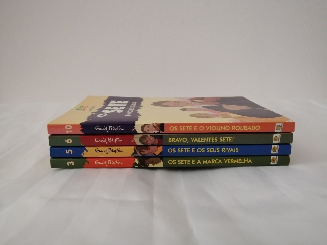 Livros juvenis Uma Aventura, Os Sete