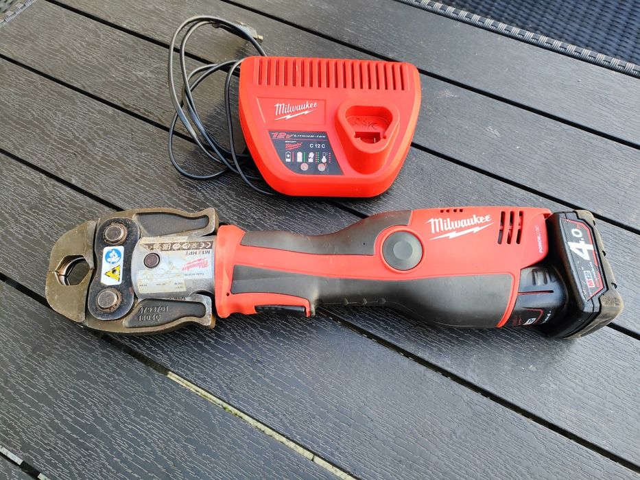 Zaciskarka Milwaukee M 12 HPT