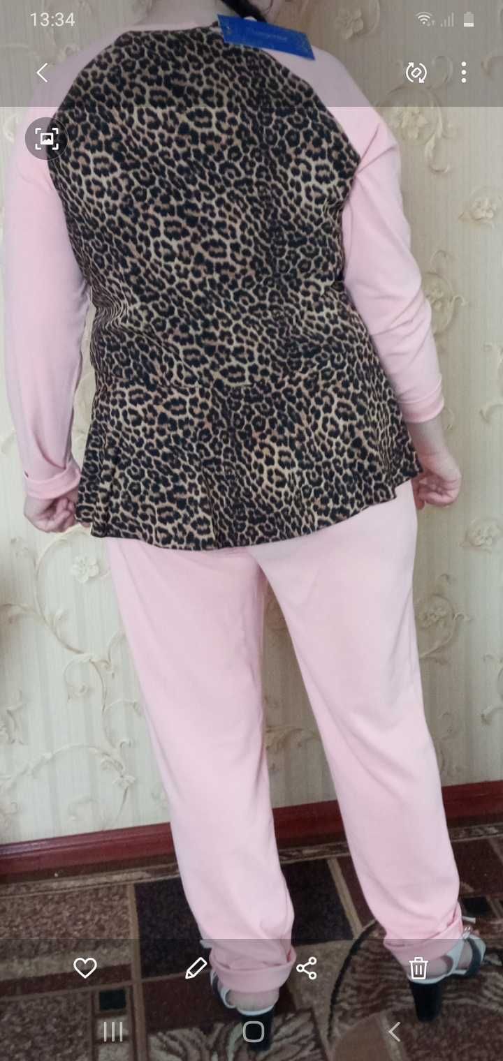 Літній Костюм 2:блуза +штани тк дайвинг 54р.Рожевий з леопардовою вст