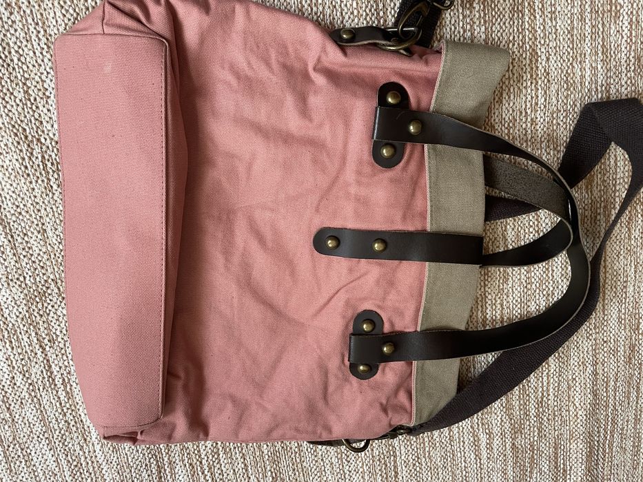 Стильная сумка-тоут Vera Pelle с кожаными вставками и звездой