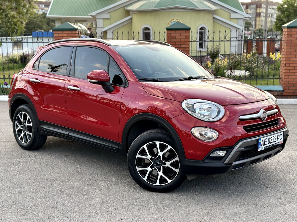 Fiat 500 X , 2016 год , 1.4 бензин ,автомат ,полный привод  ,