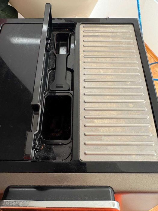 Кавомашина DeLonghi ESAM 420.80 TB Perfecta EVO