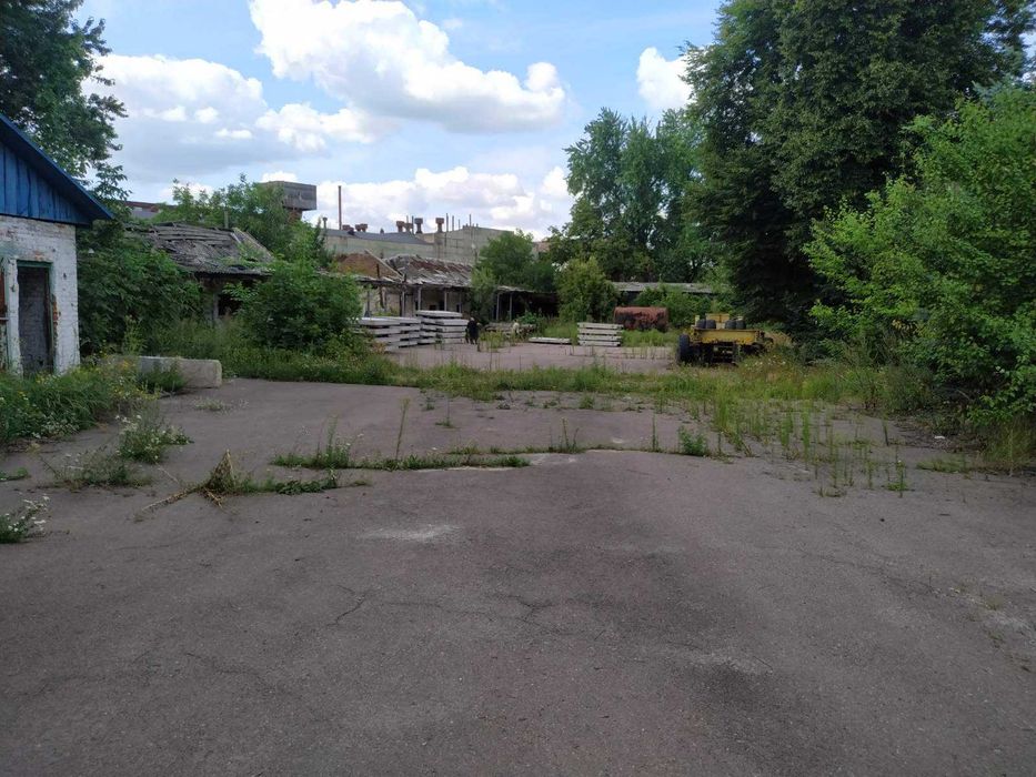 Продам виробничо-складську базу по вул.Степана Бендери 14А (Попова)