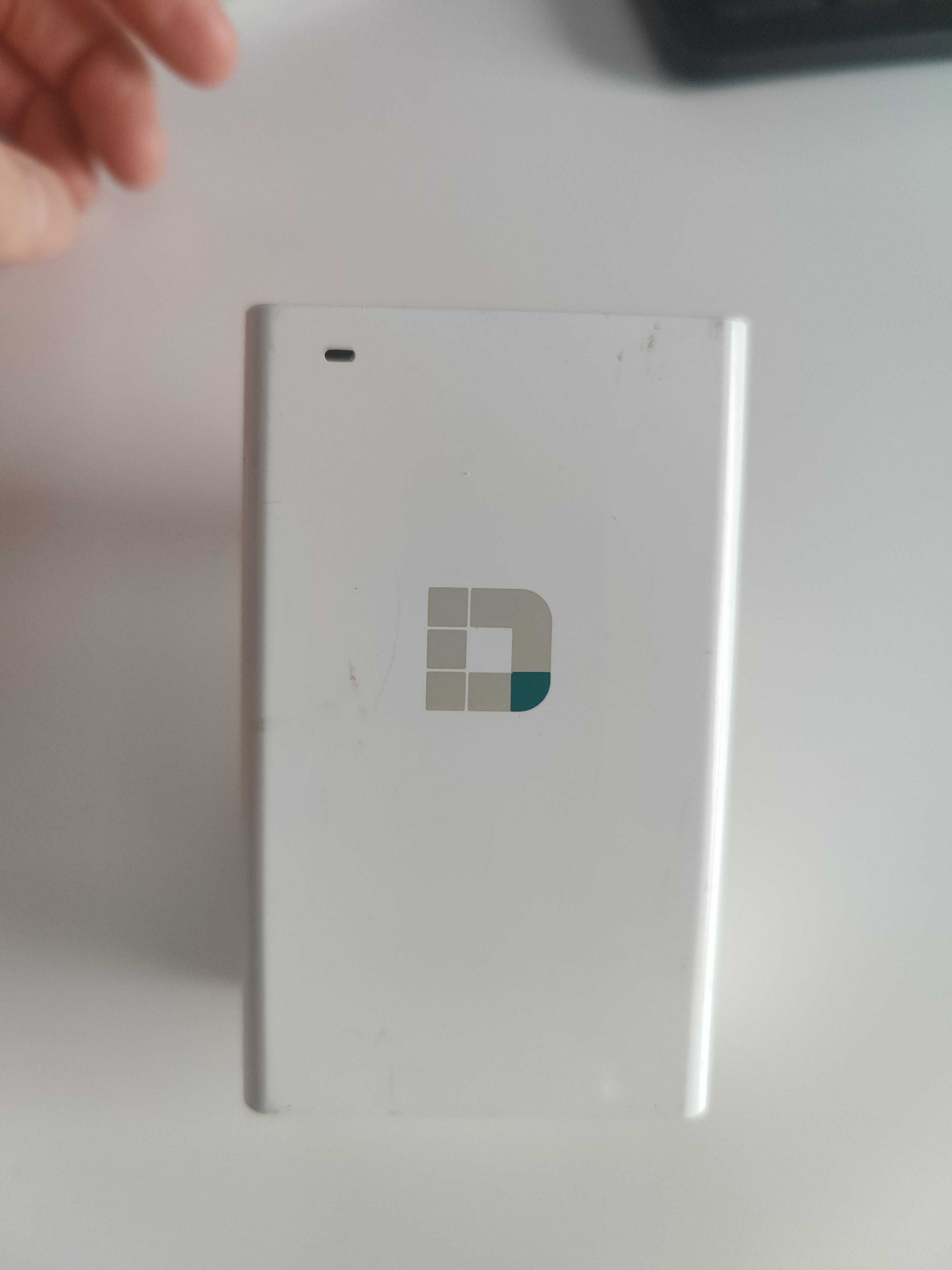 D-Link DAP-1520 (802.11a/b/g/n/ac 750Mb/s) plug repeater